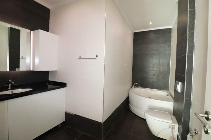 MAY1146 - Photo 51