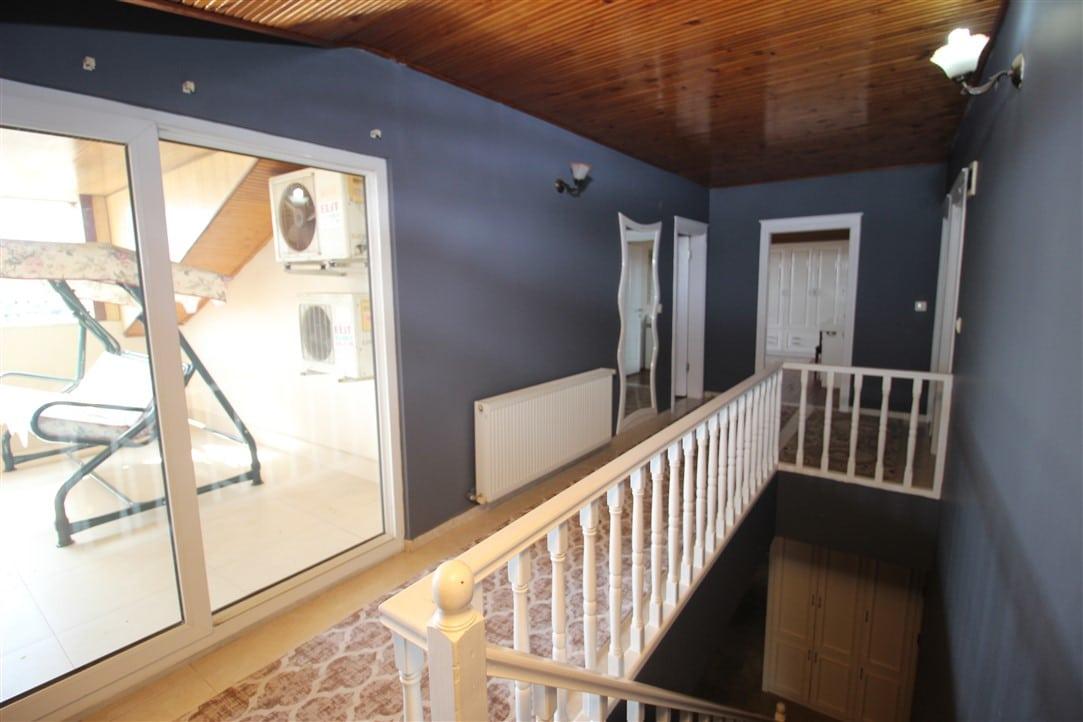 MAY1172 - Photo 18