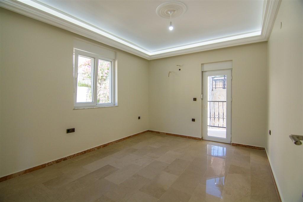 MAY1052 - Photo 30