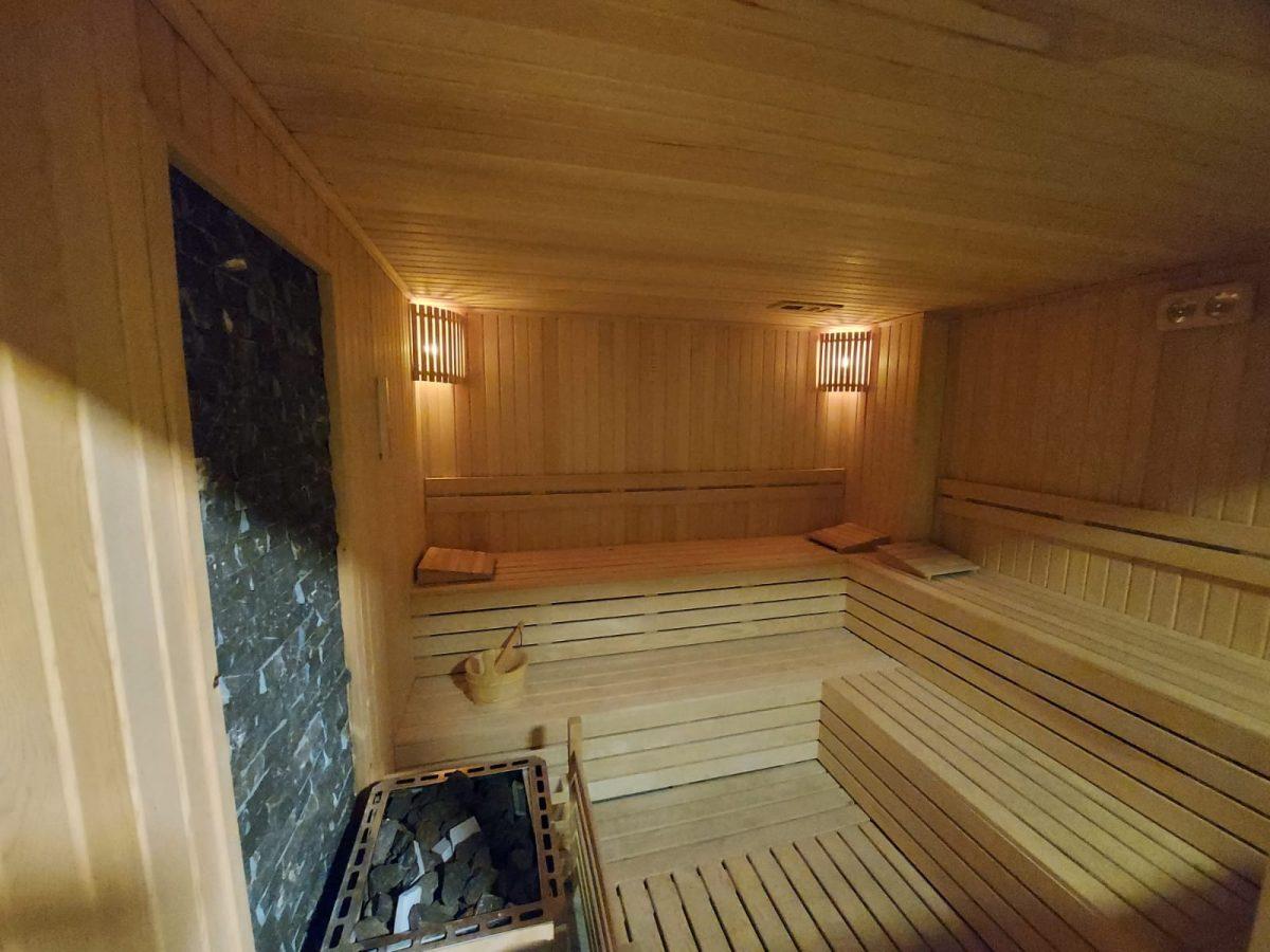 MAY1220 - Photo 22