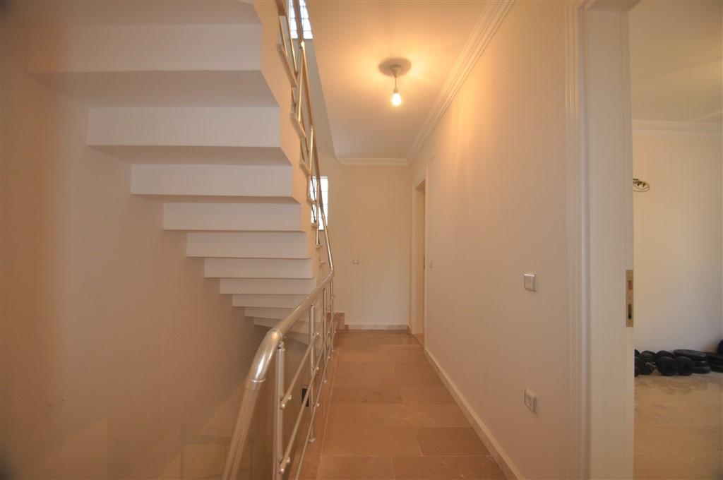 MAY1054 - Photo 34
