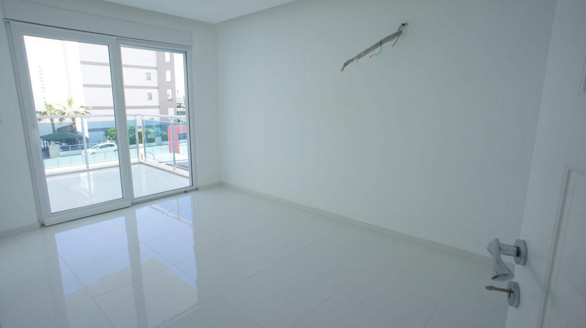 MAY1056 - Photo 12