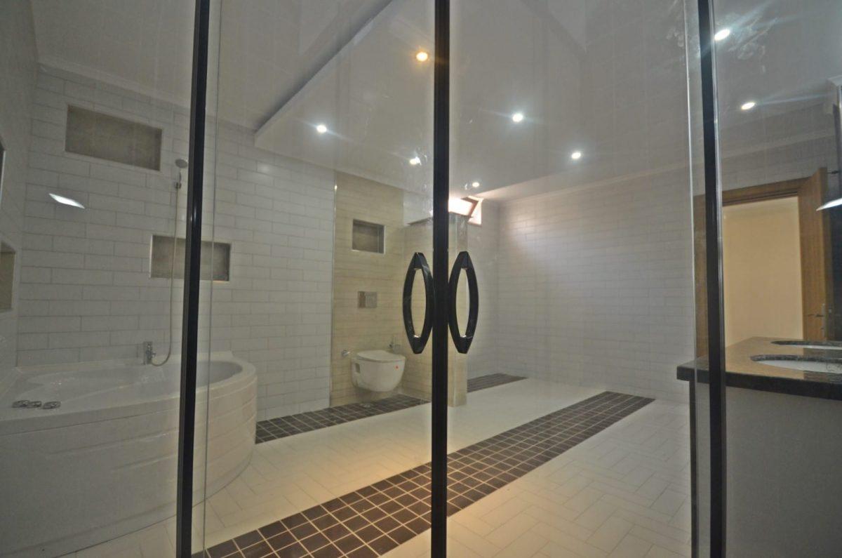 MAY1103 - Photo 26