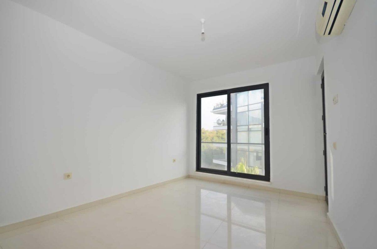 MAY1096 - Photo 21
