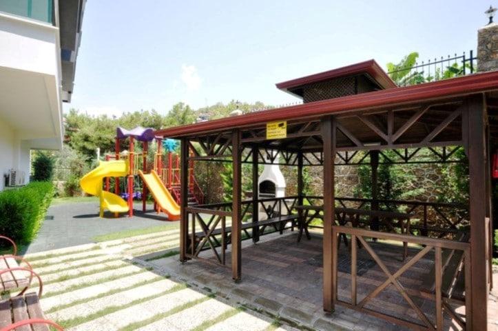 MAY1157 - Photo 5