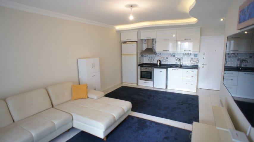 MAY1079 - Photo 2