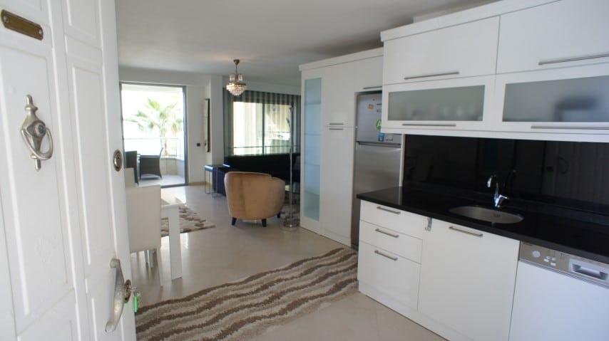 MAY1082 - Photo 5