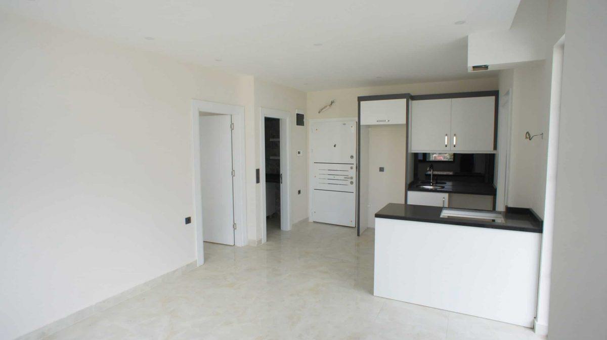 MAY1072 - Photo 19