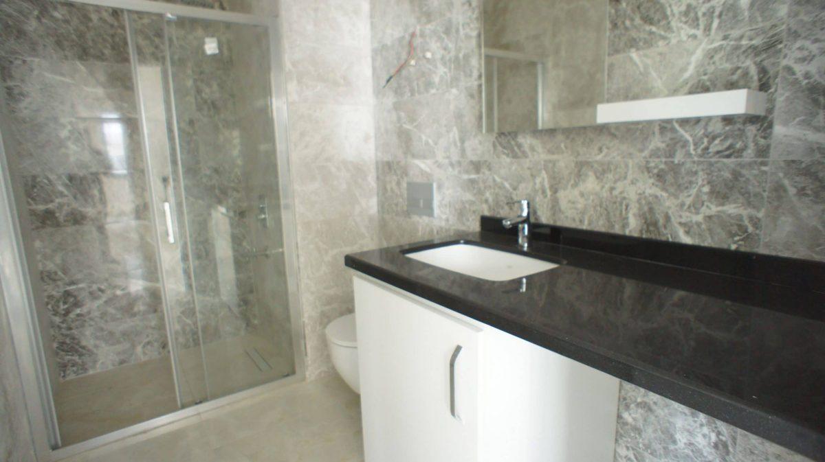 MAY1072 - Photo 21