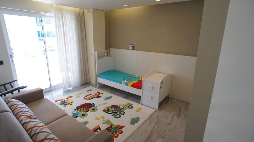 MAY1080 - Photo 22