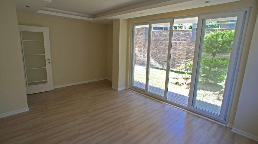 MAY1076 - Photo 24