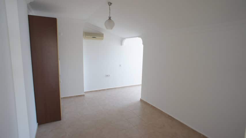 MAY1081 - Photo 19