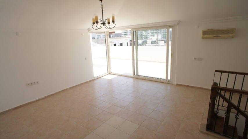 MAY1081 - Photo 22