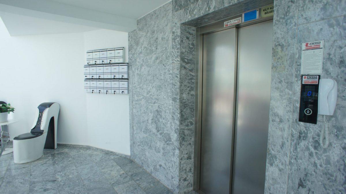 MAY1061 - Photo 5