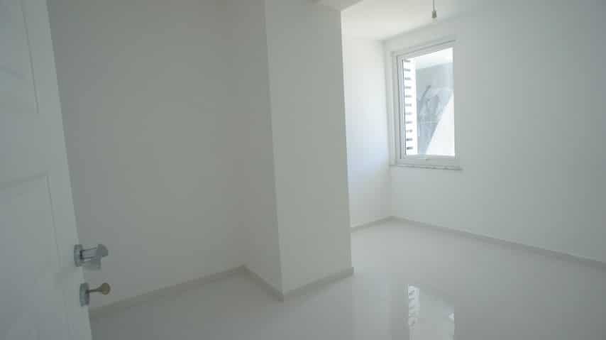 MAY1153 - Photo 40