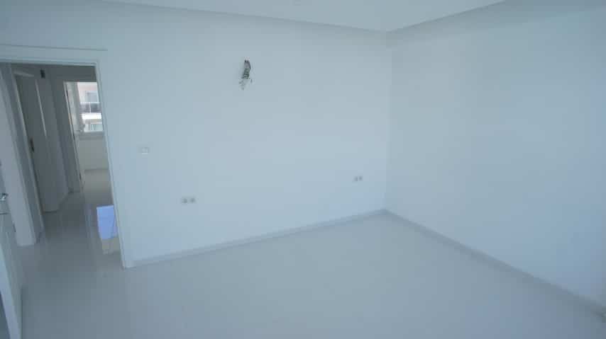 MAY1153 - Photo 47