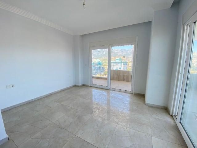 MAY1363 - Photo 15