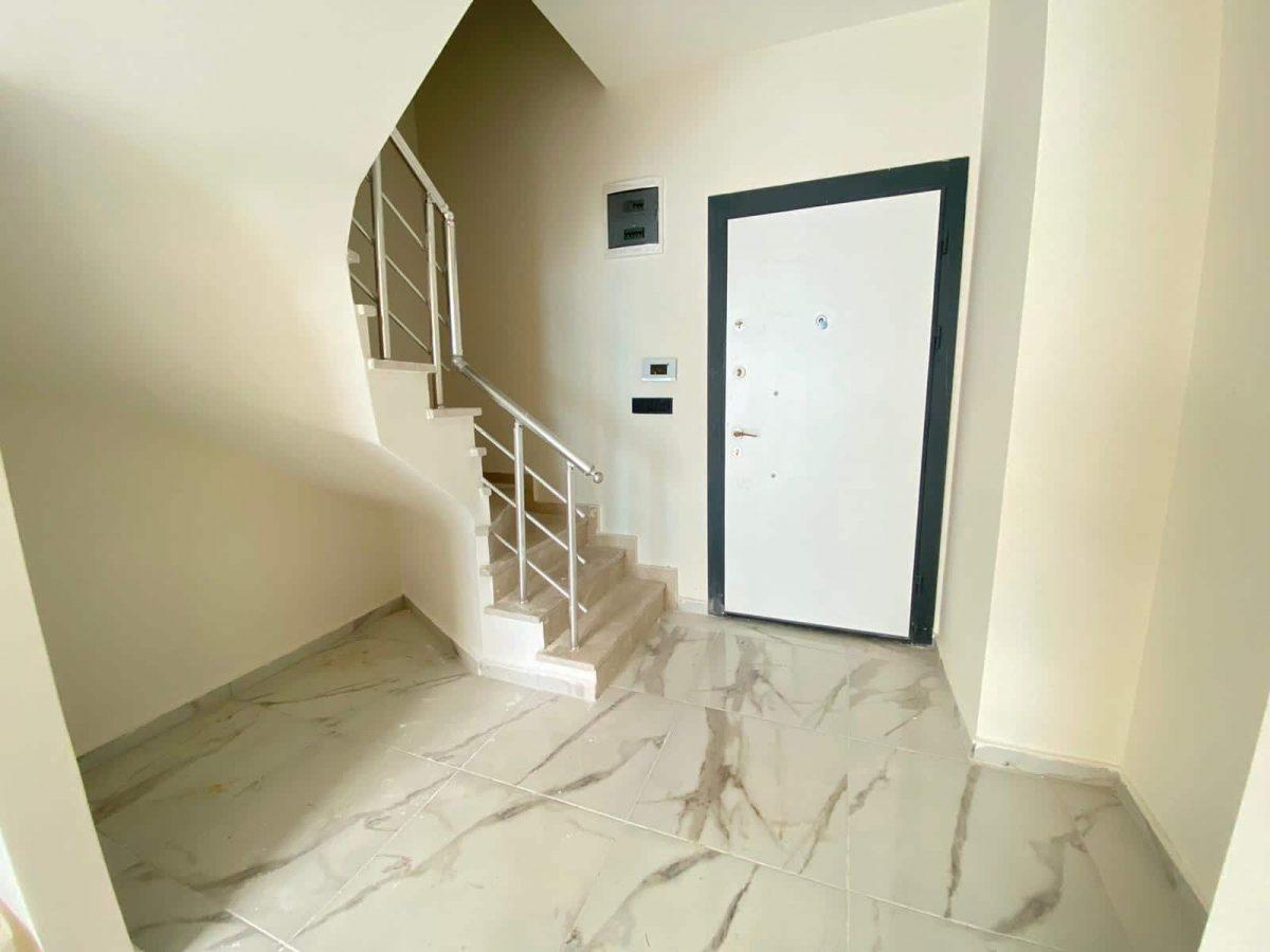 MAY1357 - Photo 15