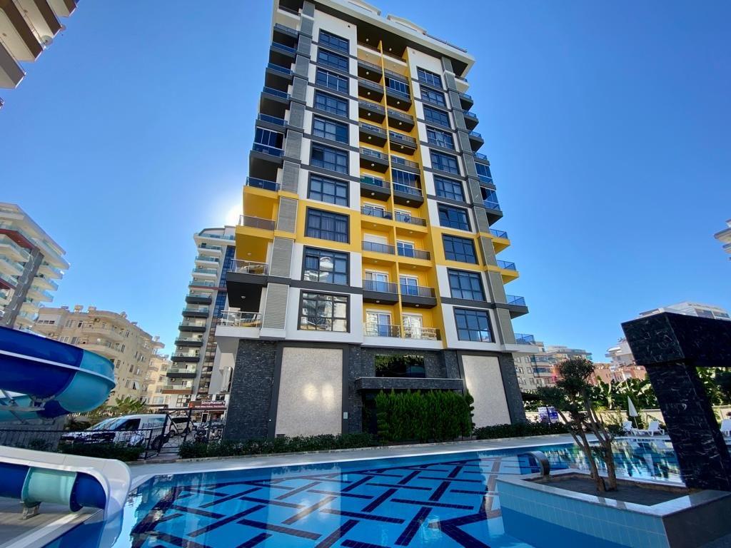 MAY1361 - Photo 1