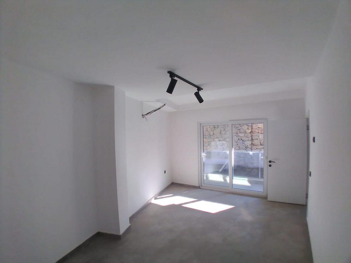 MAY1293 - Photo 15