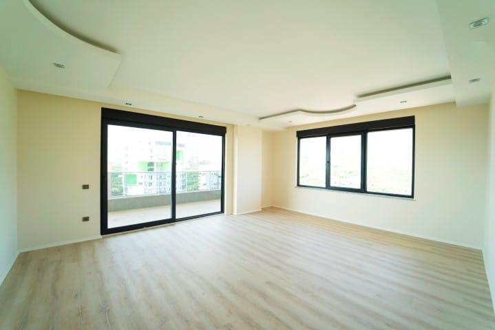 MAY1374 - Photo 19