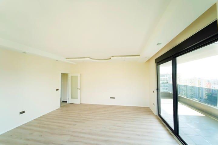 MAY1374 - Photo 20