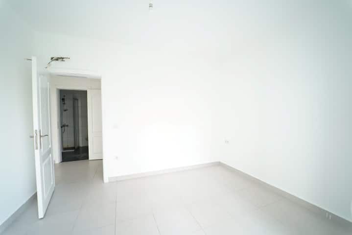 MAY1395 - Photo 16