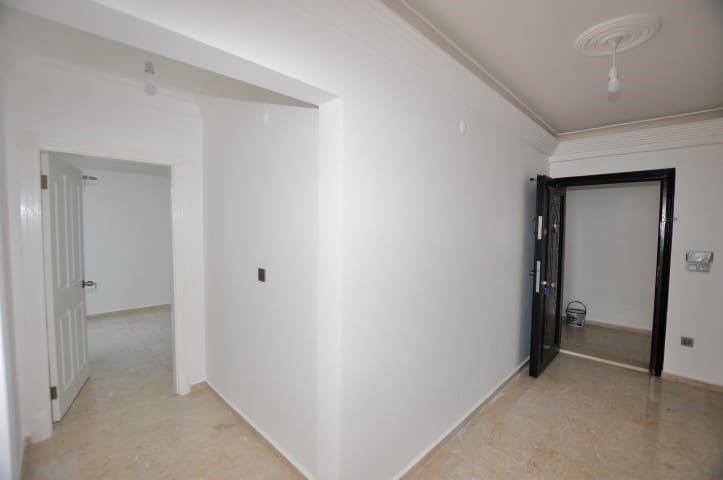 MAY1332 - Photo 20