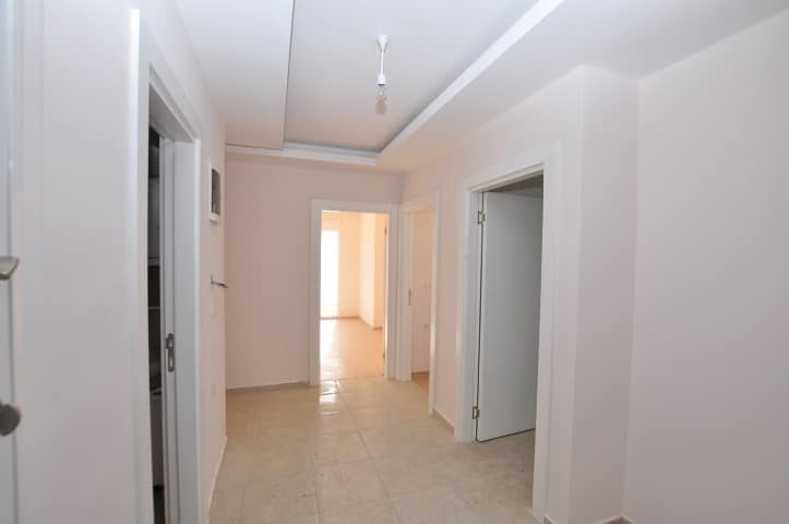 MAY1368 - Photo 6