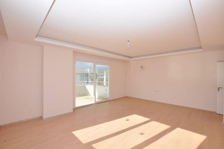 MAY1368 - Photo 10