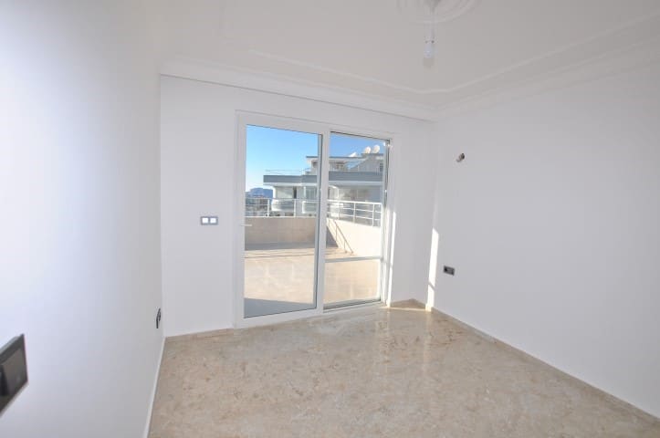 MAY1332 - Photo 26