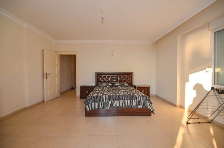 MAY1274 - Photo 20