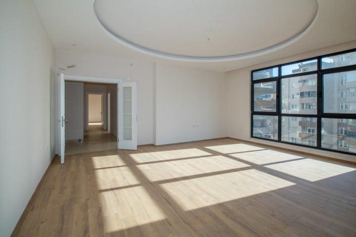 MAY1370 - Photo 22