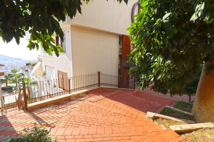 MAY1349 - Photo 27