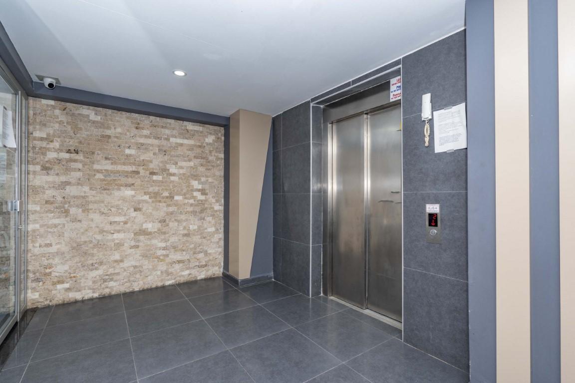 MAY1608 - Photo 18