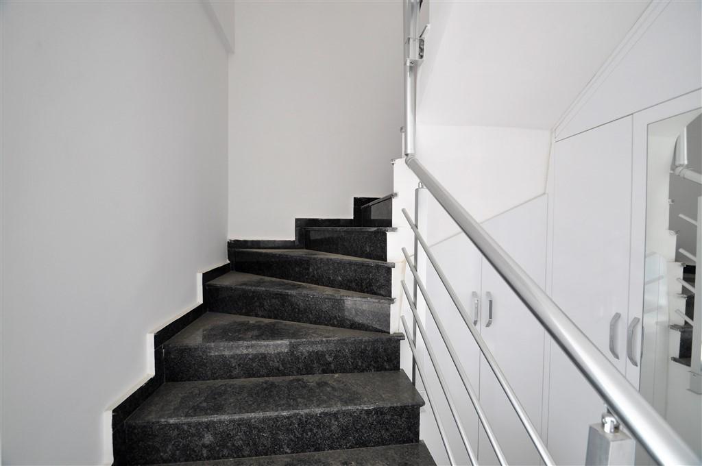 MAY1536 - Photo 40