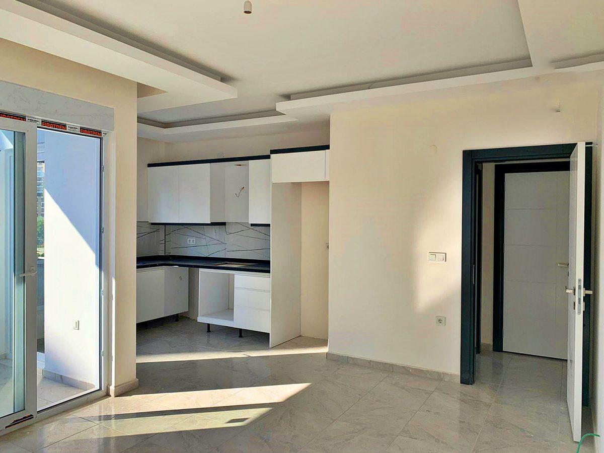 MAY1526 - Photo 10