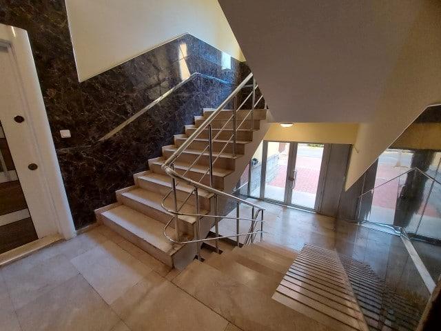 MAY1432 - Photo 5