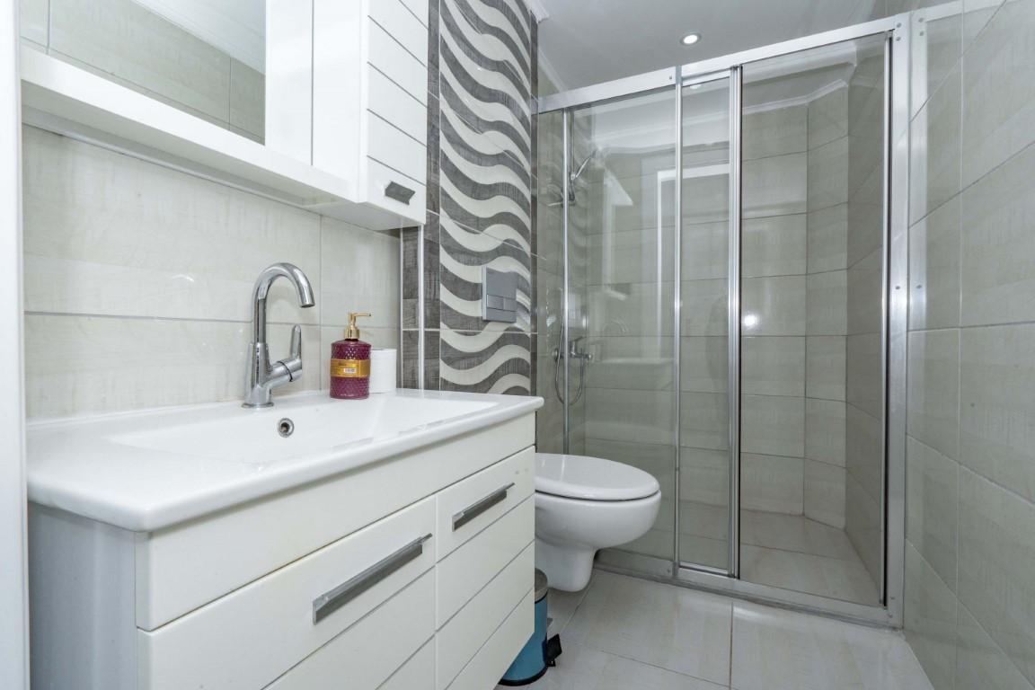 MAY1608 - Photo 12