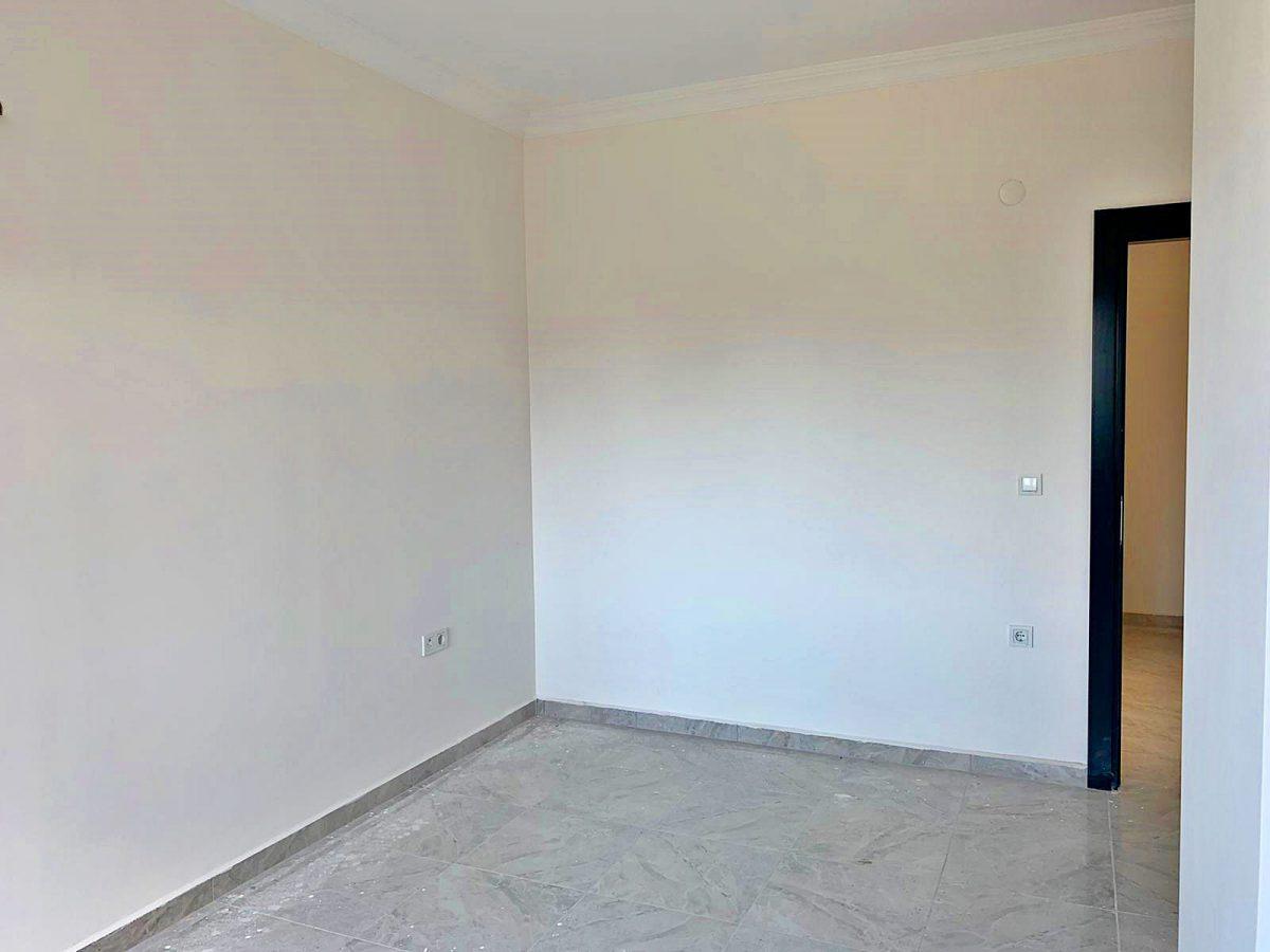 MAY1526 - Photo 16