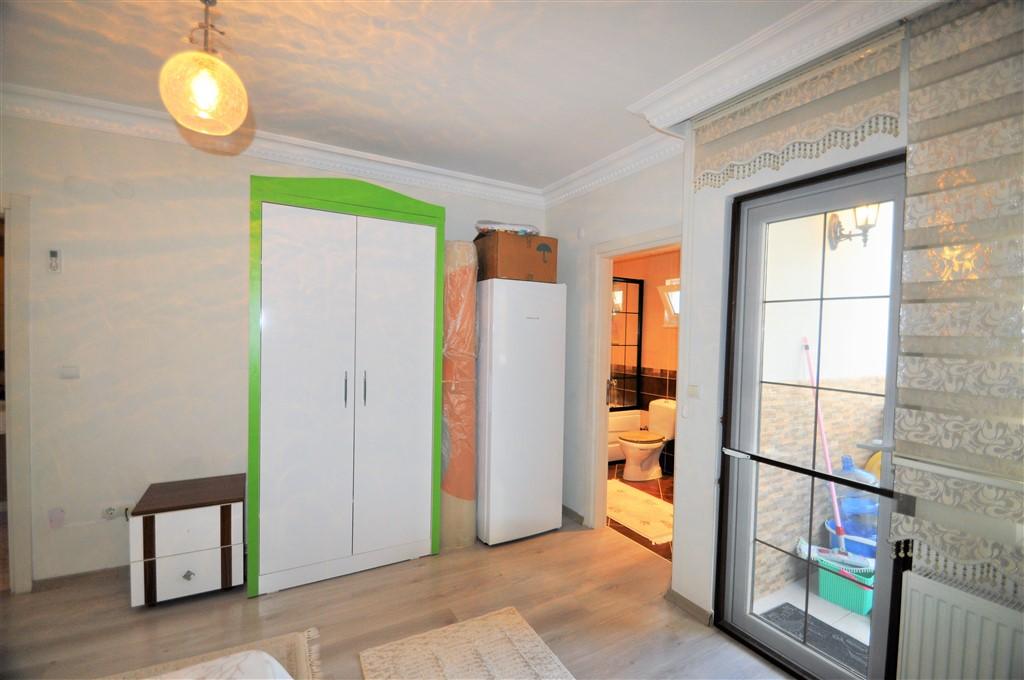 MAY1535 - Photo 24