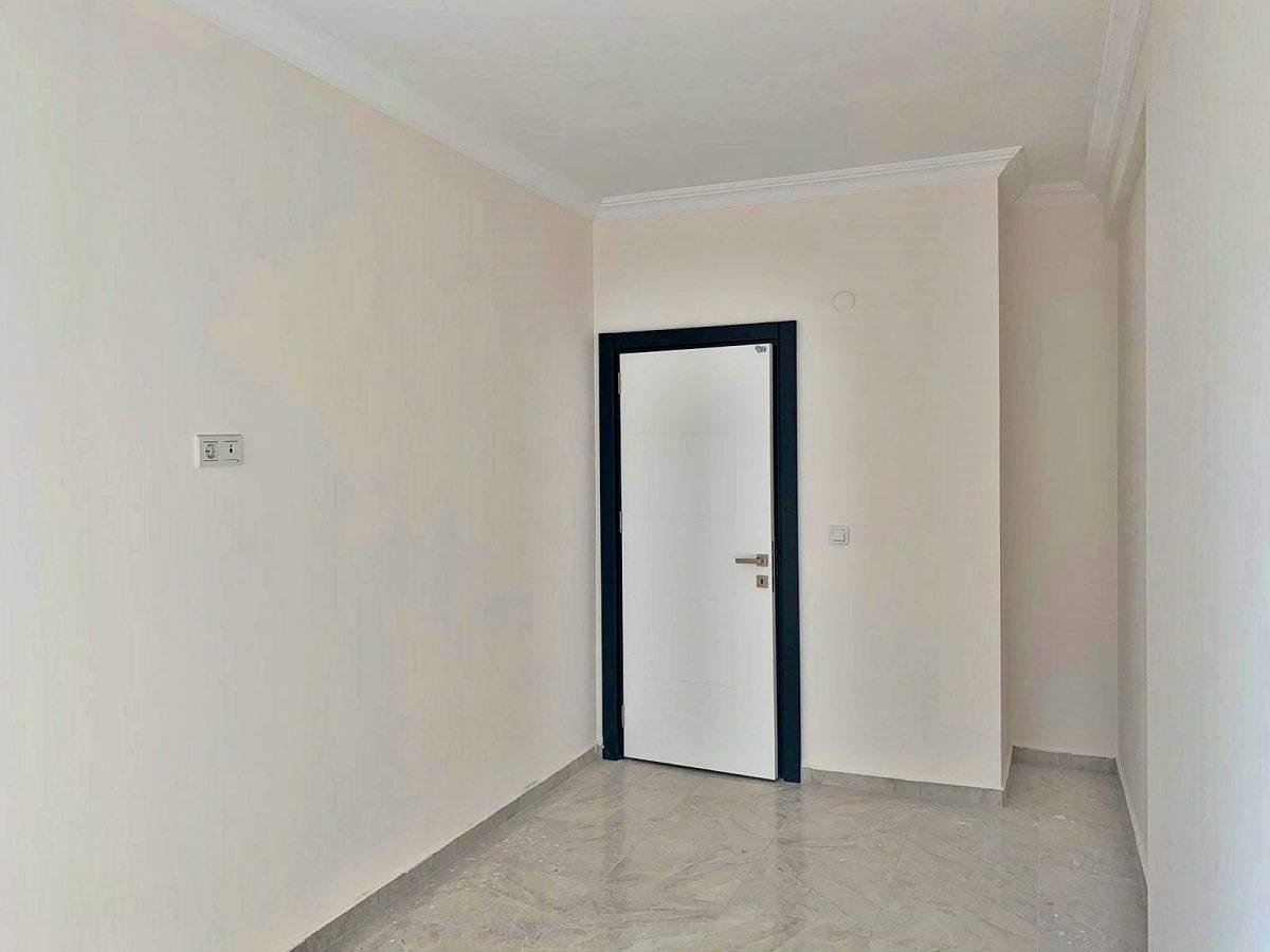 MAY1526 - Photo 21