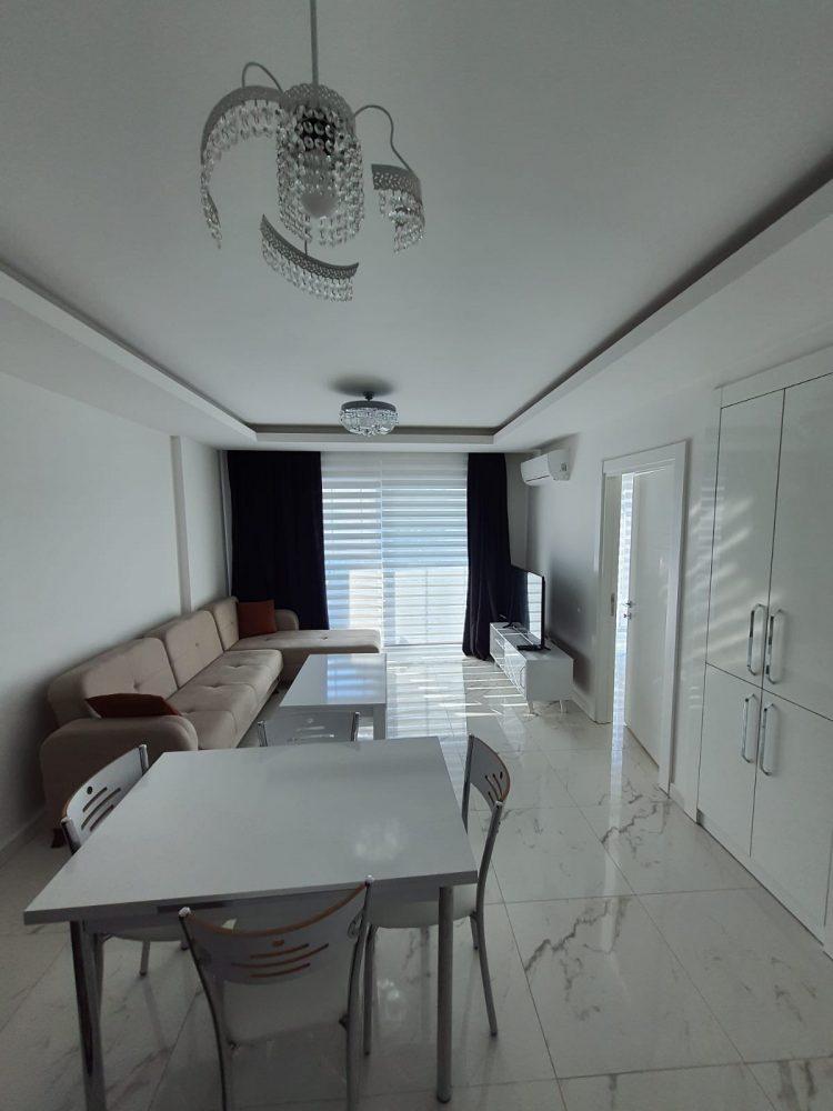 MAY1463 - Photo 1