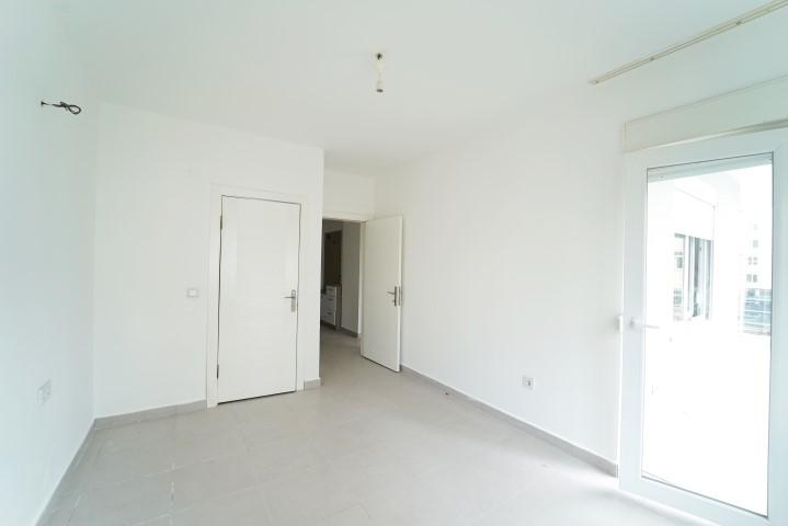 MAY1532 - Photo 14