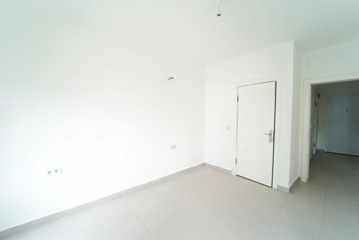 MAY1532 - Photo 15