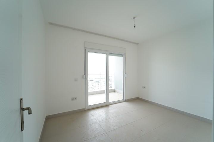 MAY1533 - Photo 16