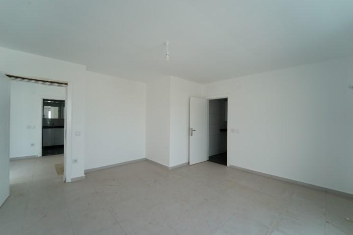 MAY1533 - Photo 23