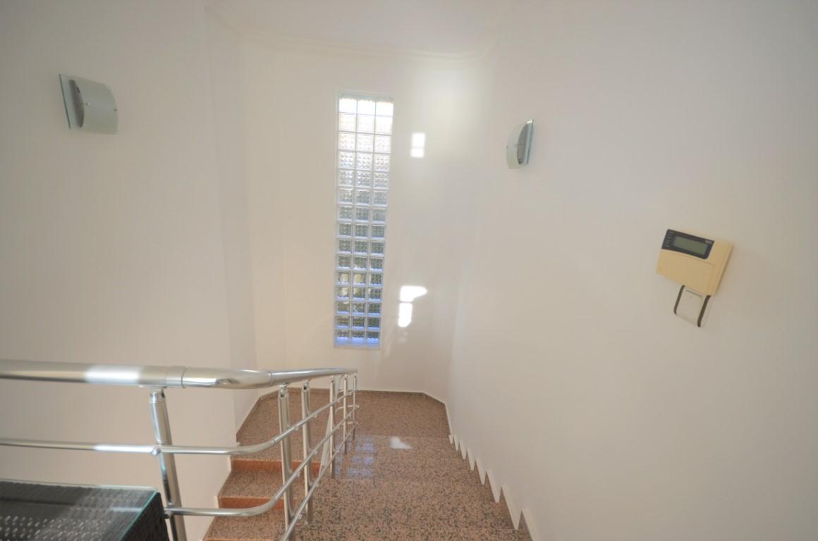 MAY1599 - Photo 21