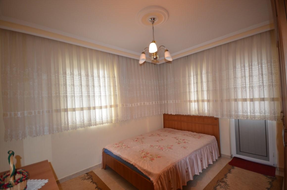 MAY1592 - Photo 5