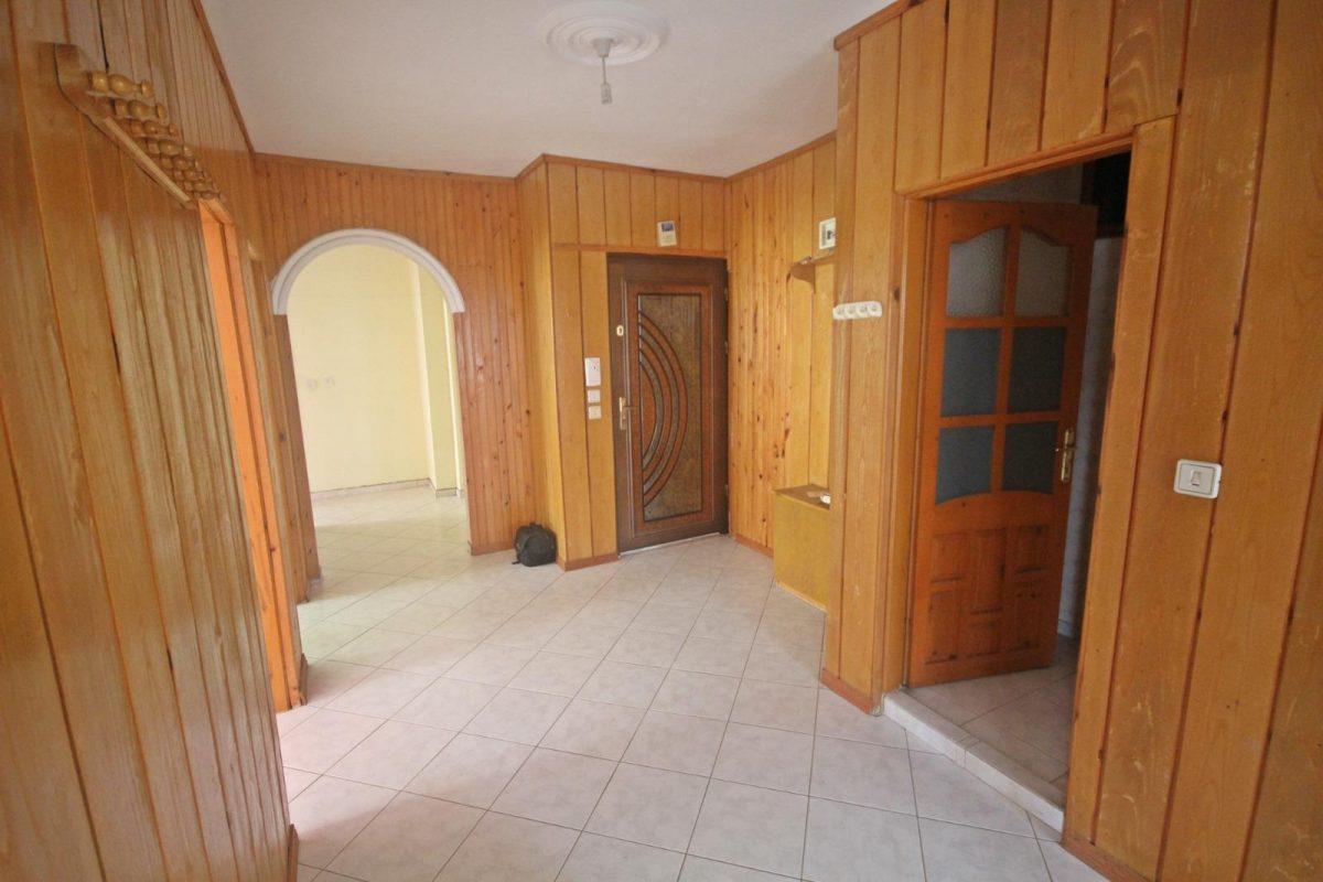 MAY1496 - Photo 3
